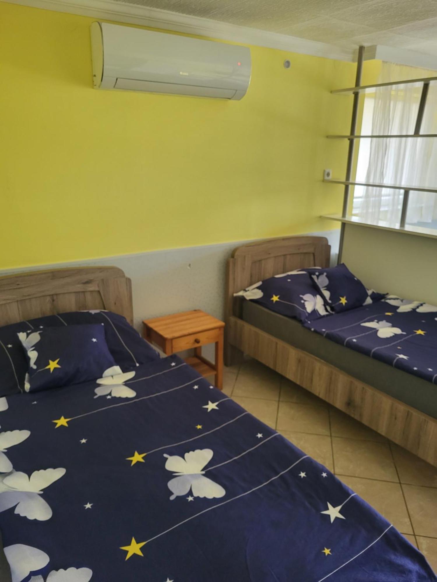 Appartamento Napsugar Vendeghaz Tiszaújváros Camera foto